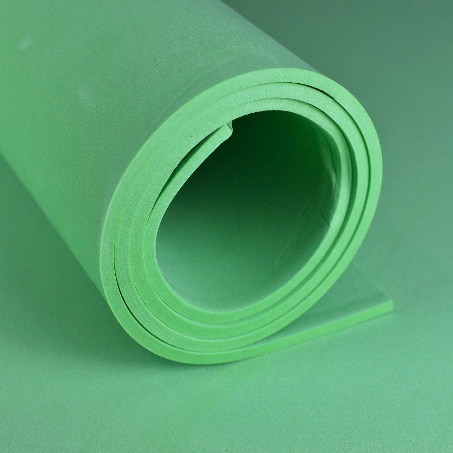 EVA foam 65 kg/m3, 5 mm green - 100x50 cm